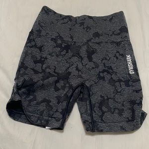 GYMSHARK CAMO SHORTS